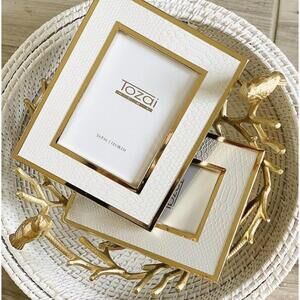 NEW TOZAI two's company 5x7 frame in white python